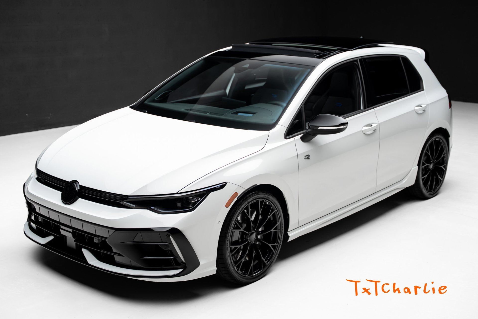 Used 2025 Volkswagen Golf R Black Edition AWD/4WD image 1
