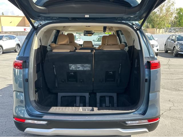 Certified 2023 Kia Carnival EX image 17