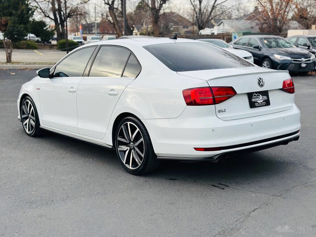Used 2017 Volkswagen Jetta GLI image 5