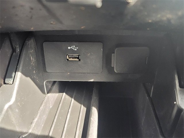 Used 2019 Ford Explorer XLT image 26