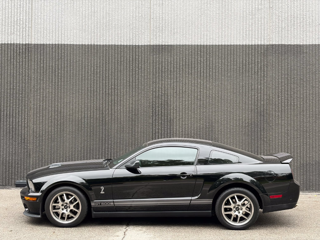 Used 2007 Ford Mustang Shelby GT500 RWD image 4