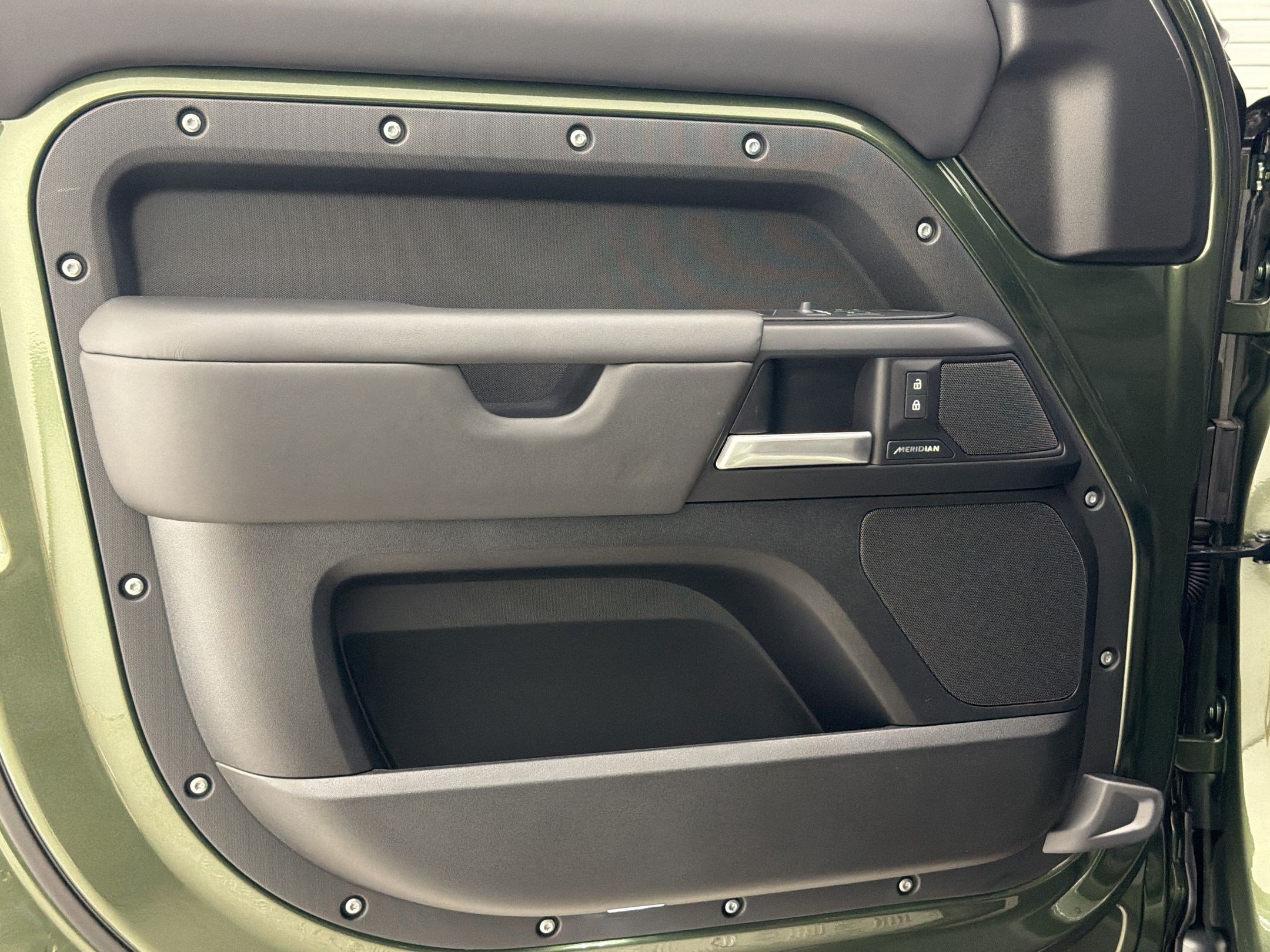 New 2026 Land Rover Defender 110 S AWD/4WD image 14
