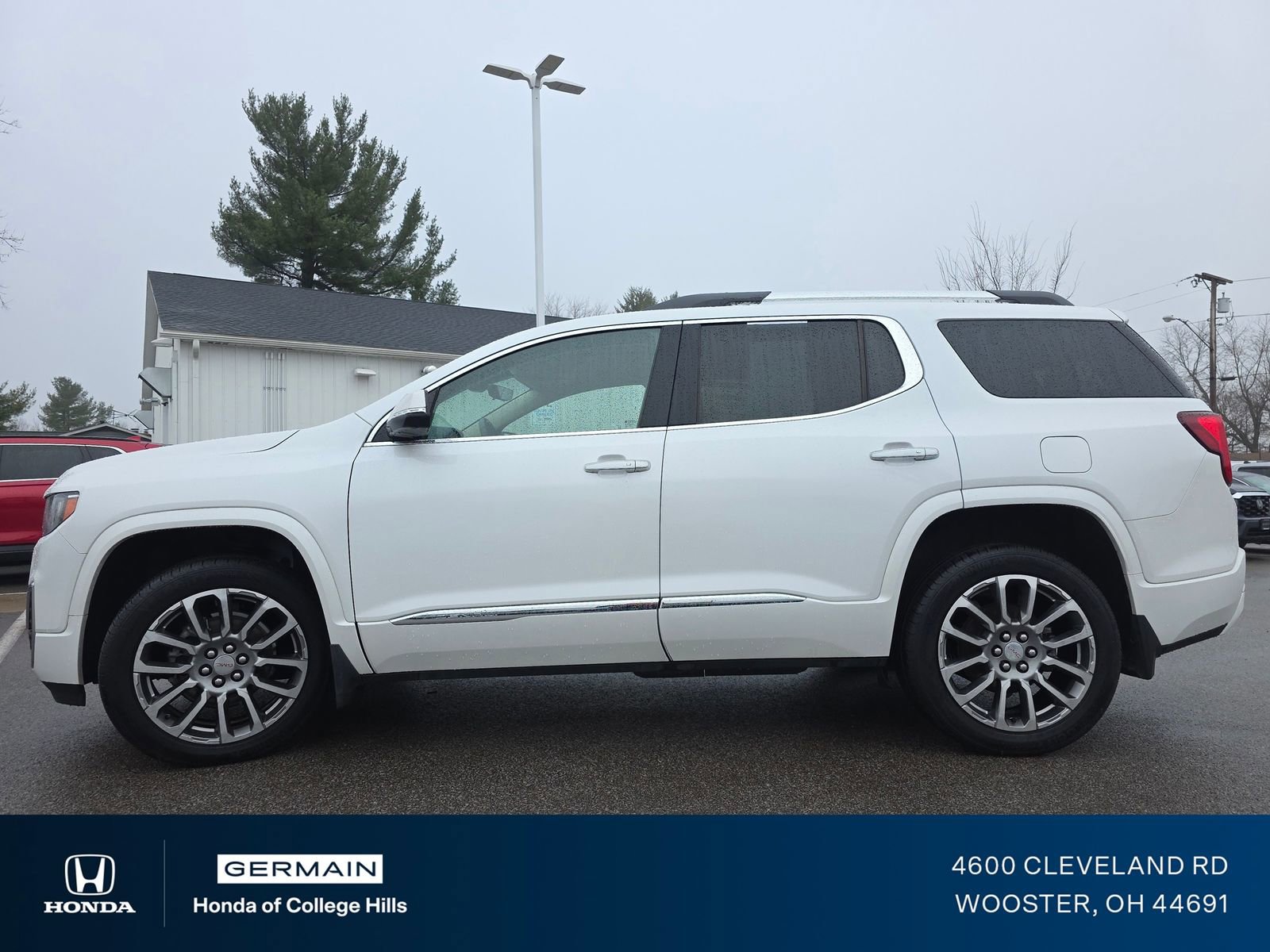 Used 2023 GMC Acadia Denali w/ Denali Technology Package image 13