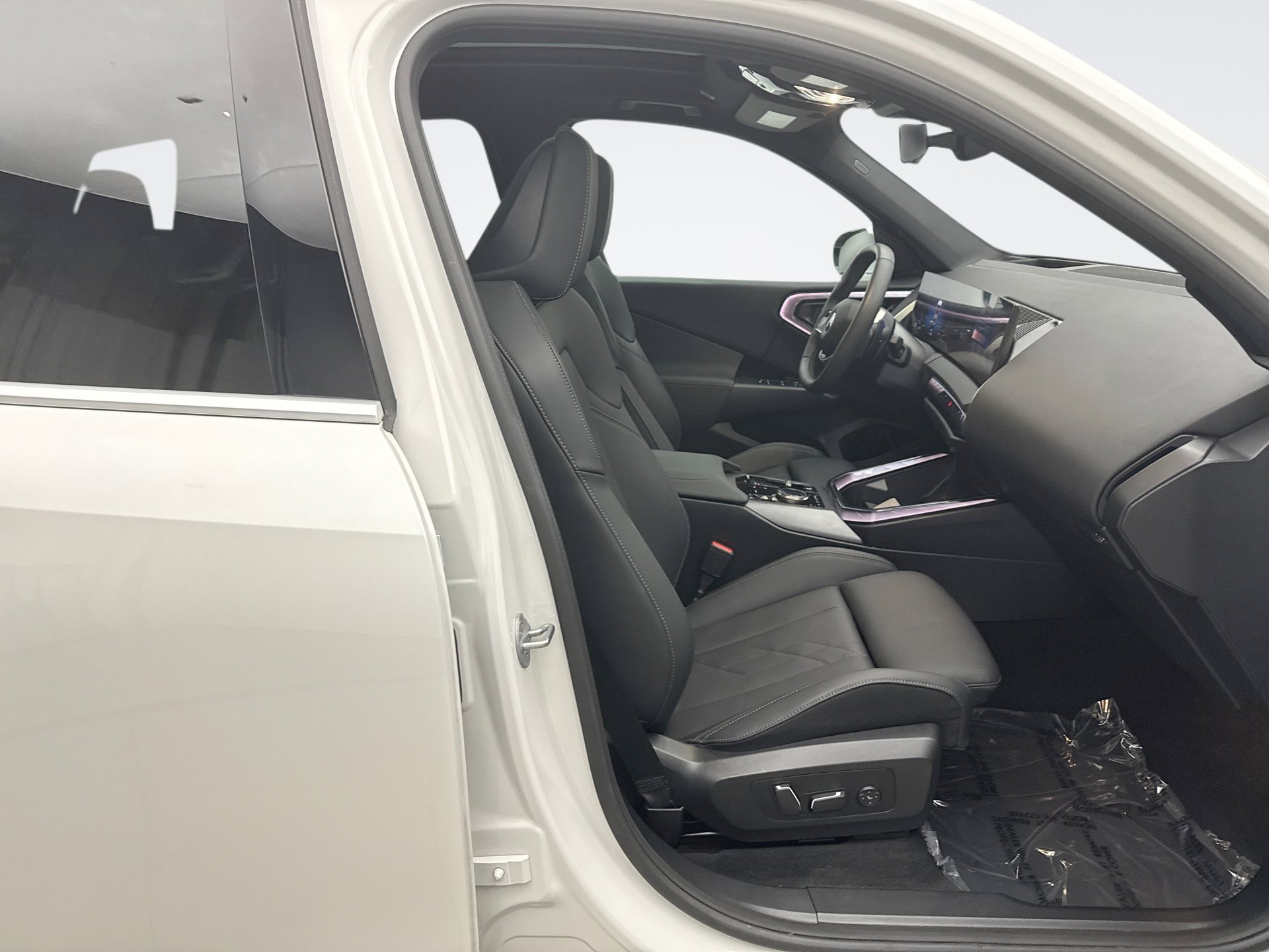 Used 2025 BMW X3 xDrive30i AWD/4WD image 16