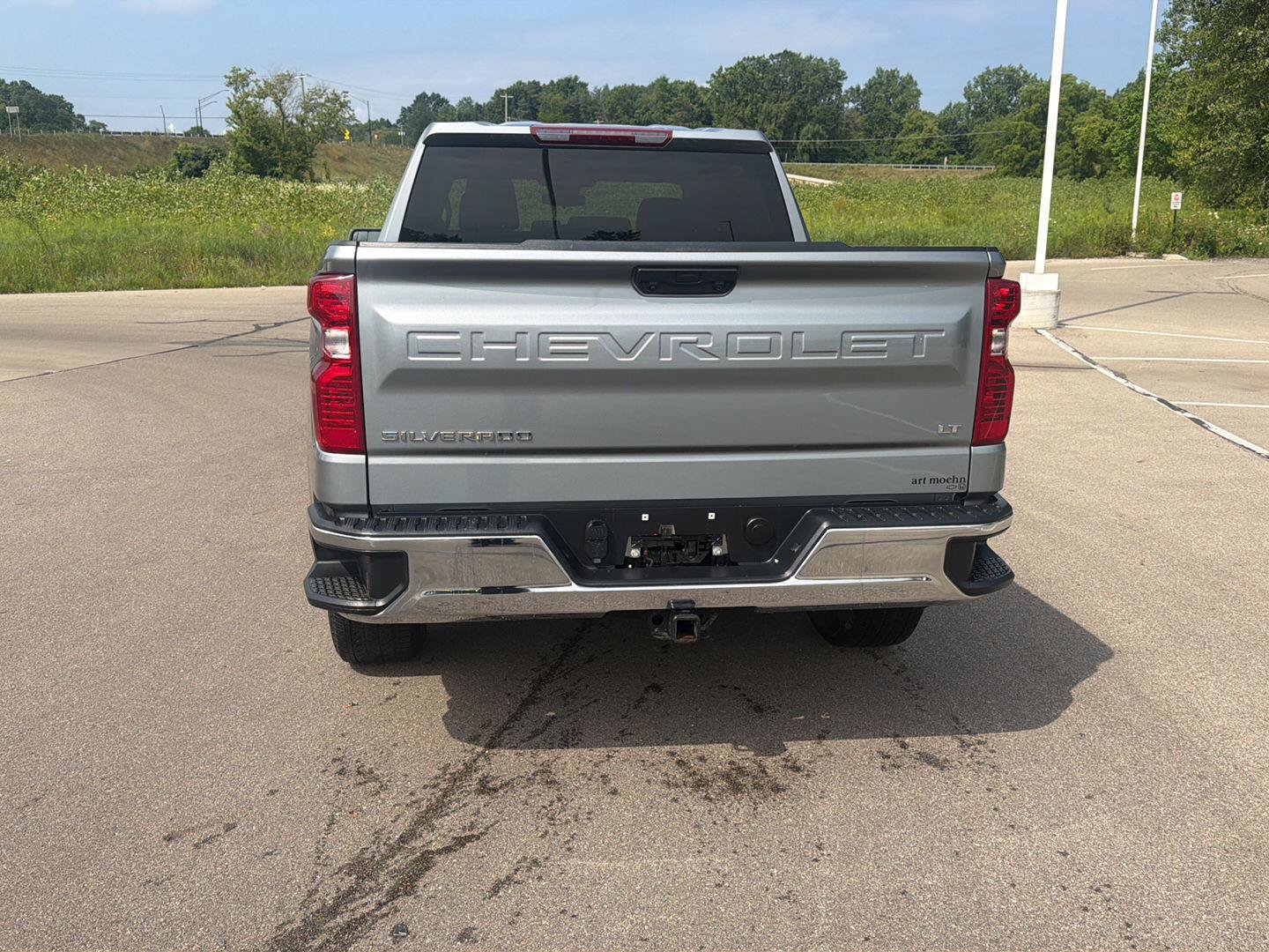 Used 2024 Chevrolet Silverado 1500 LT AWD/4WD image 4