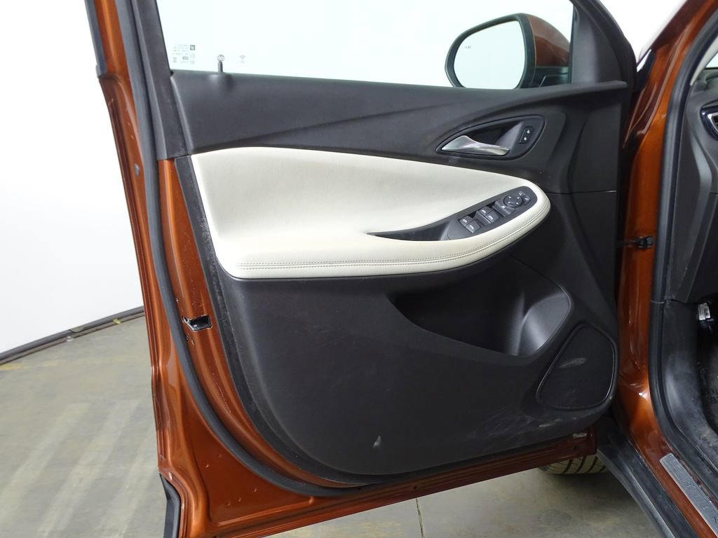 Used 2020 Buick Encore GX Select image 11