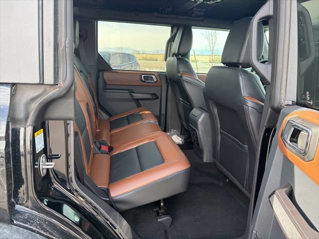 New 2024 Ford Bronco Outer Banks w/ Sasquatch Package AWD/4WD image 32