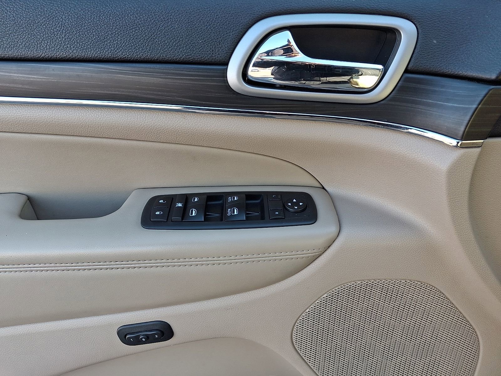 Used 2021 Jeep Grand Cherokee Limited w/ Luxury Group II image 13