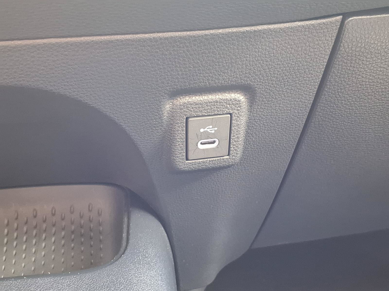 Used 2024 Toyota Corolla SE FWD image 10