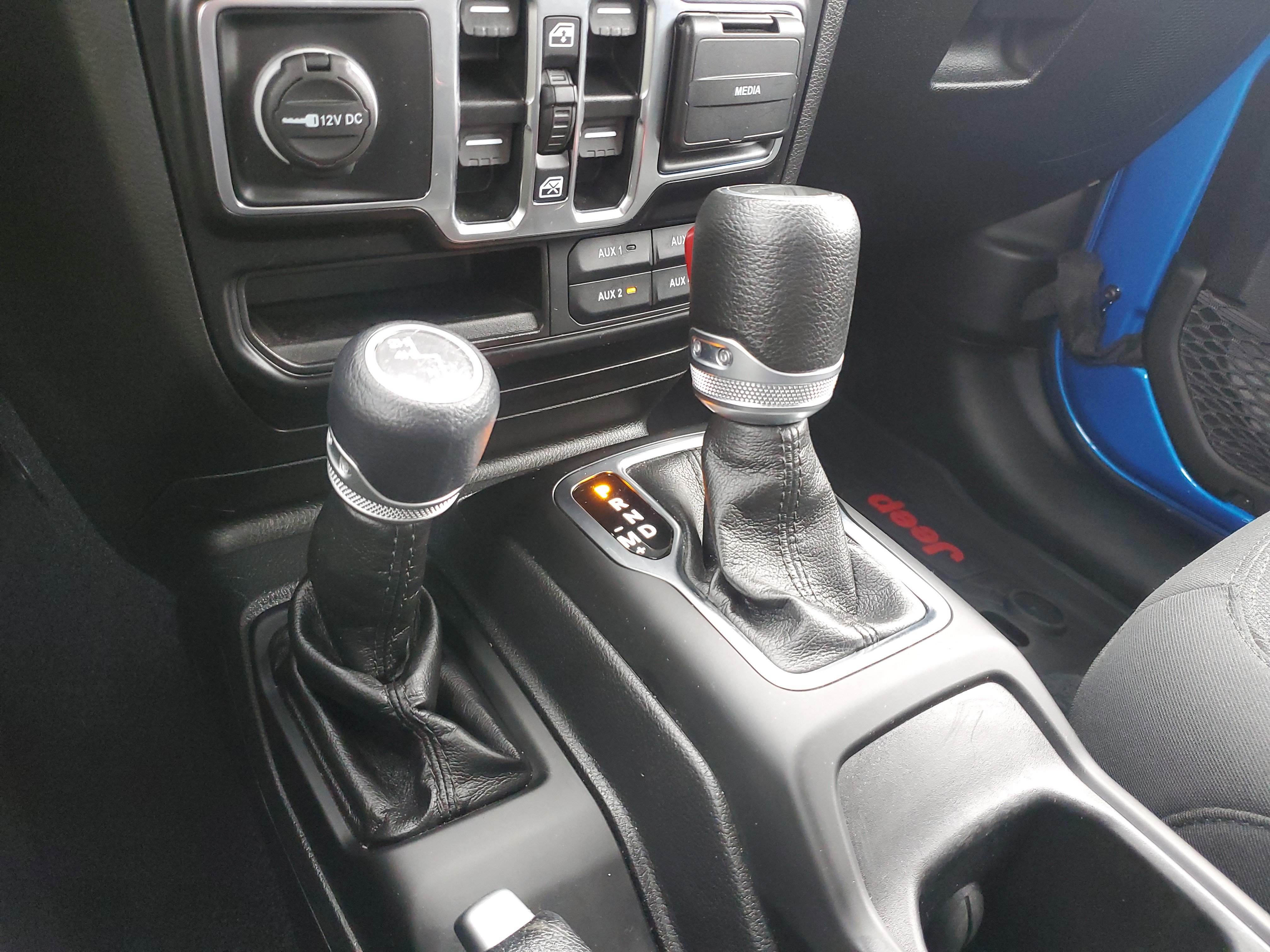 Used 2022 Jeep Gladiator Sport image 30