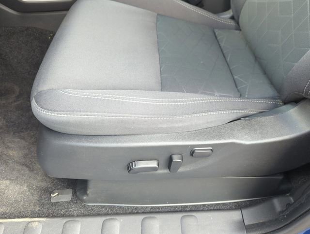 Used 2025 Nissan Frontier SV w/ SV Convenience Package RWD image 29