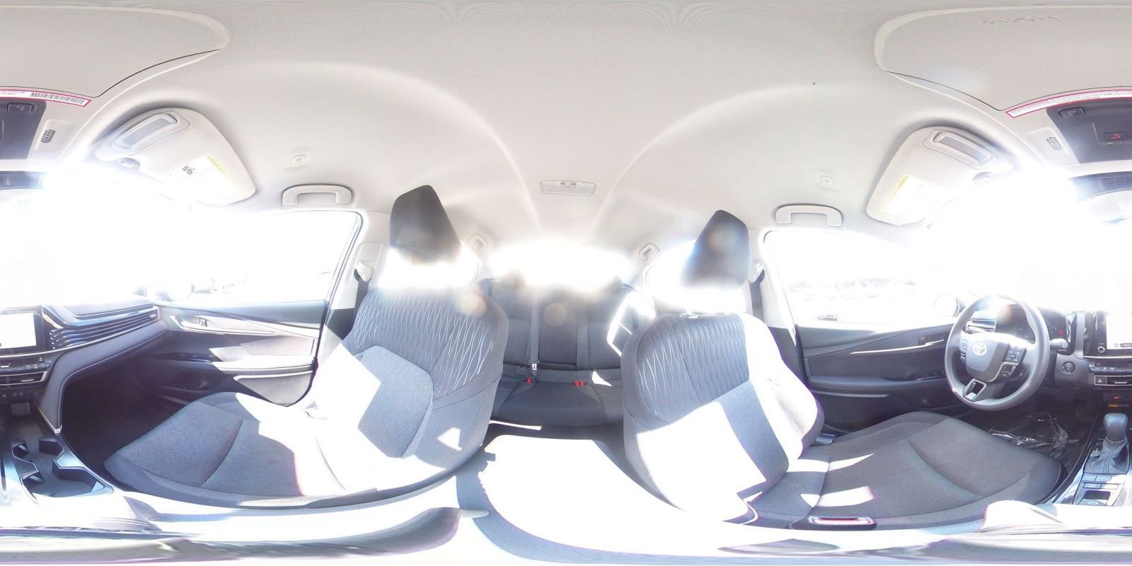 Used 2025 Toyota Camry LE image 41