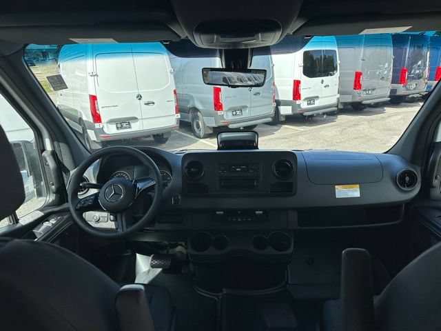 New 2025 Mercedes-Benz Sprinter 2500 image 18