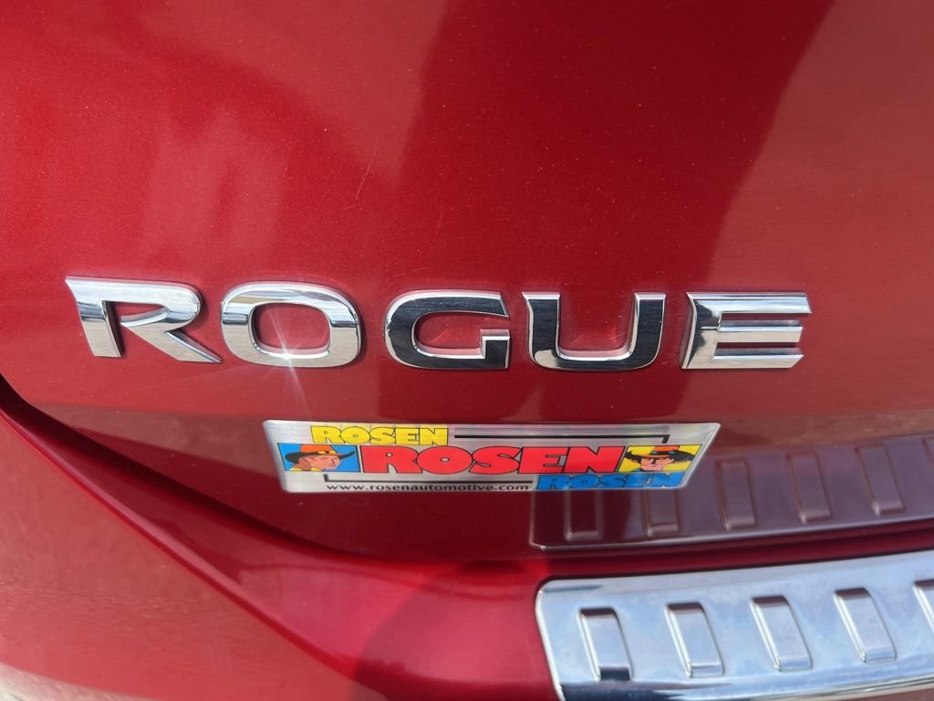 Used 2016 Nissan Rogue SV AWD/4WD image 28