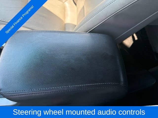 Used 2015 Ford Explorer XLT w/ Equipment Group 202A FWD image 24