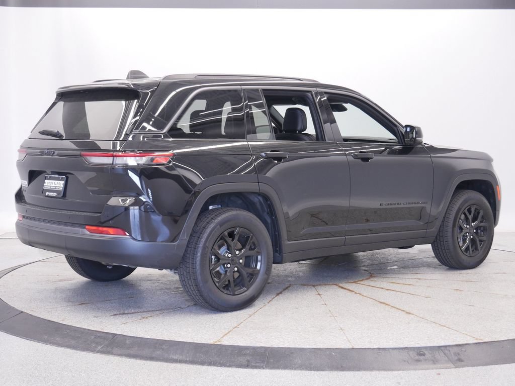 New 2026 Jeep Grand Cherokee Altitude AWD/4WD image 6