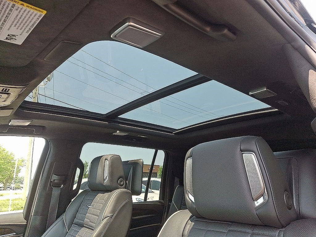 Certified 2024 Cadillac Escalade ESV Sport Platinum AWD/4WD image 14