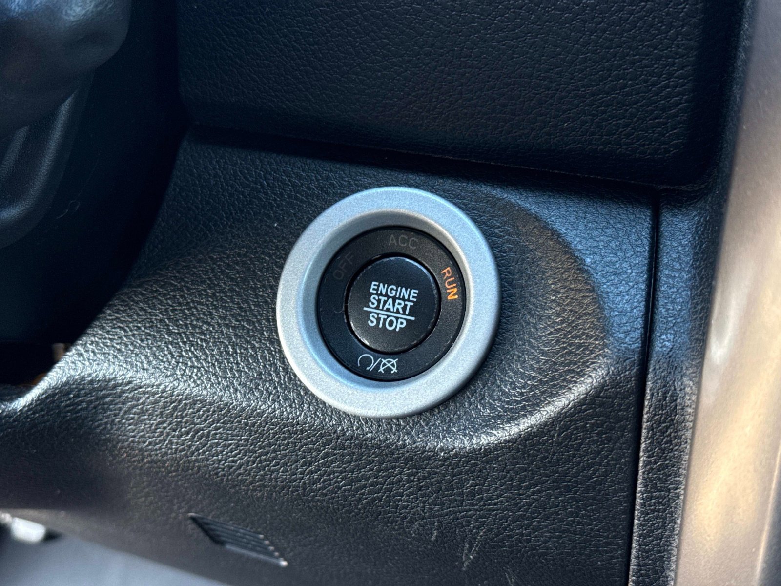 Used 2018 RAM 3500 Laramie Longhorn AWD/4WD image 29