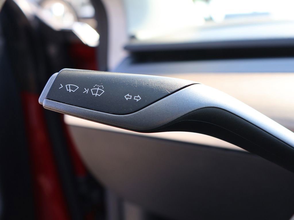 Used 2018 Tesla Model 3 Long Range RWD image 43