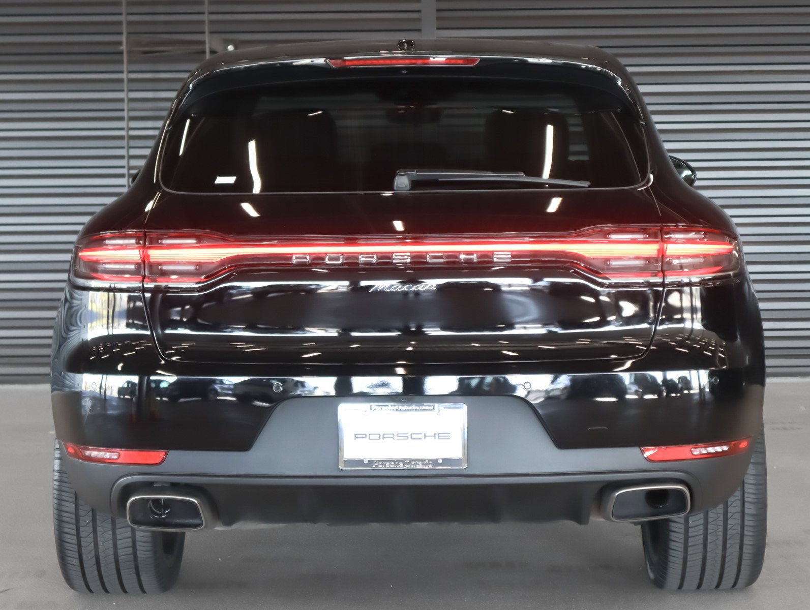 Used 2020 Porsche Macan image 9