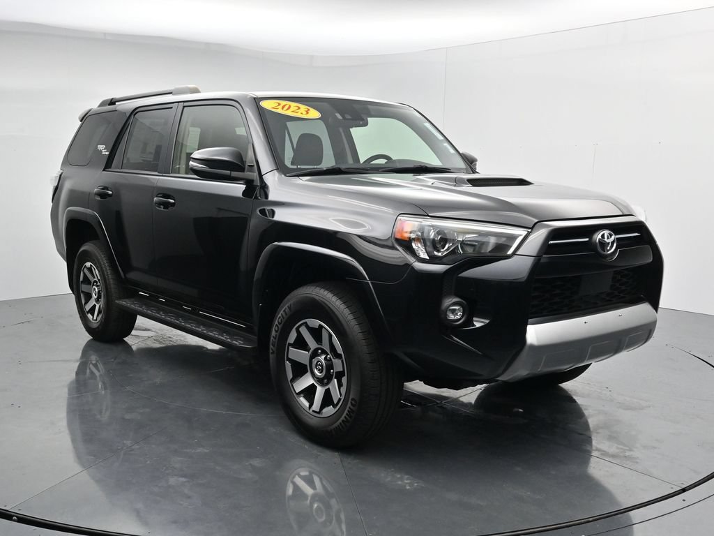 Used 2023 Toyota 4Runner TRD Off-Road Premium AWD/4WD image 2