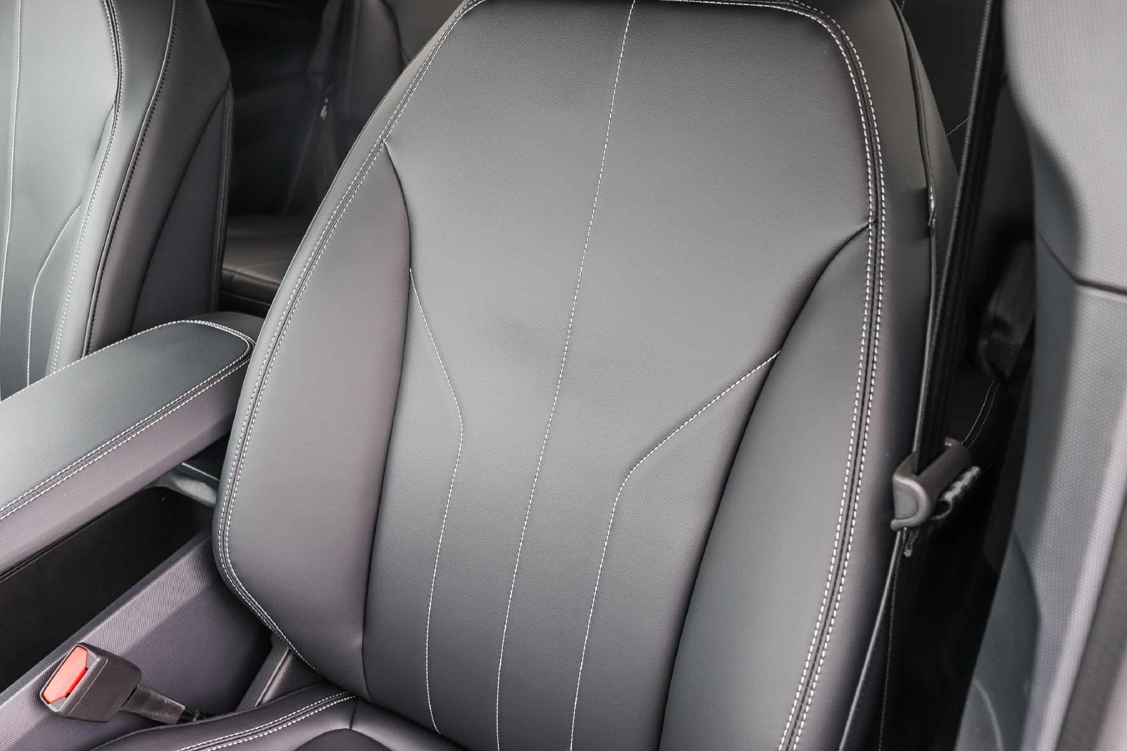 New 2026 Ford Mustang Mach-E Select RWD image 24