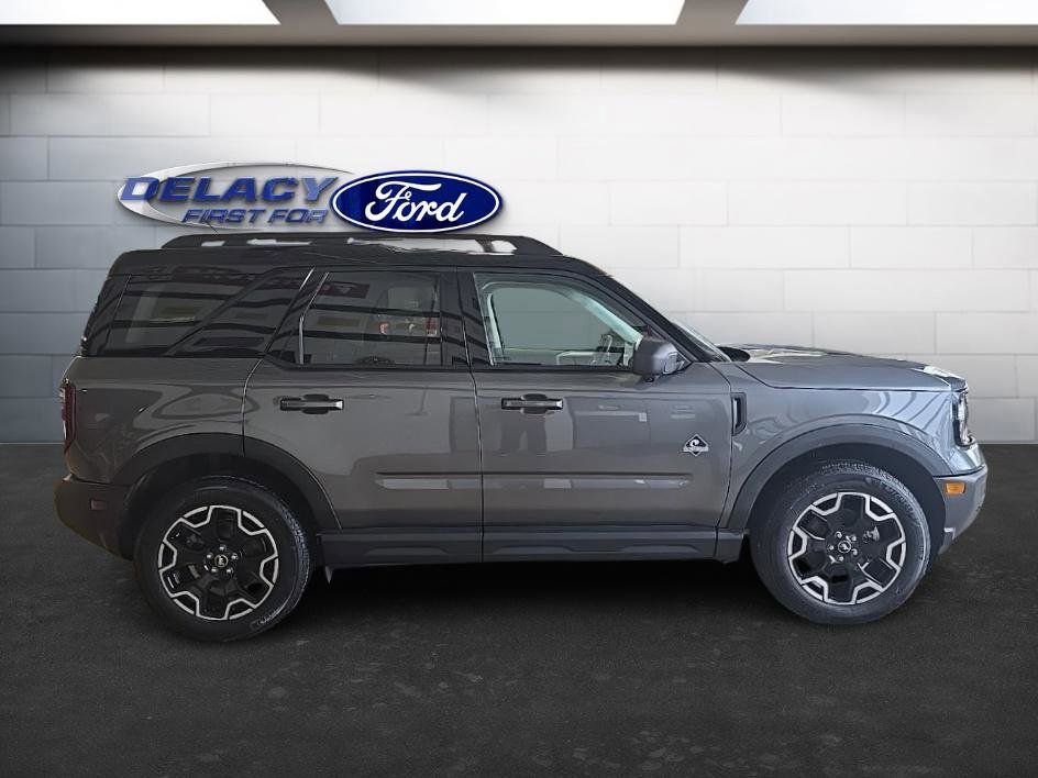 Used 2025 Ford Bronco Sport Outer Banks w/ Outer Banks Tech Package+ image 6