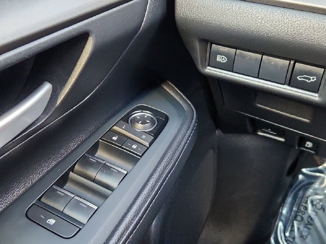Used 2025 Toyota Grand Highlander FWD image 37