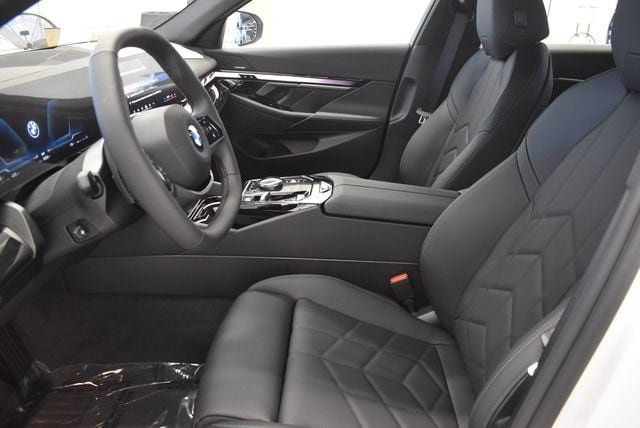 New 2027 BMW 530i xDrive w/ Premium Package AWD/4WD image 22