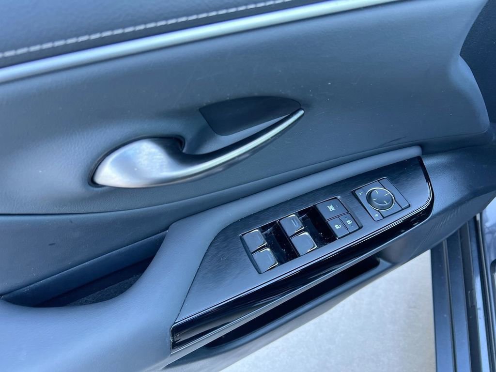 Certified 2023 Lexus ES 350 w/ Accessory Package (Z1) image 11