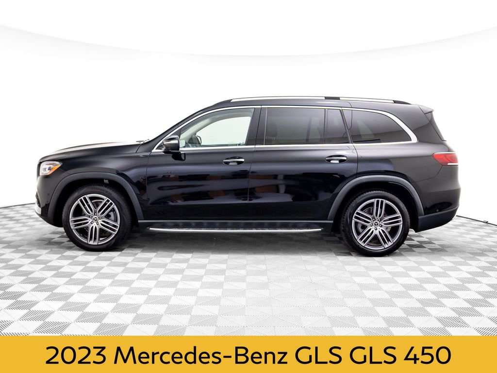 Used 2023 Mercedes-Benz GLS 450 4MATIC image 2