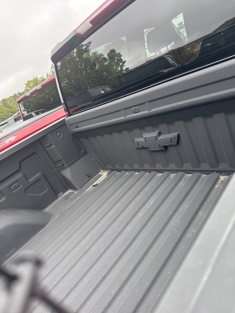 Used 2023 Chevrolet Silverado 1500 RST image 4