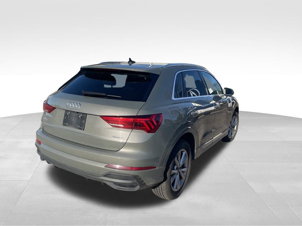 Used 2025 Audi Q3 2.0T Premium image 5