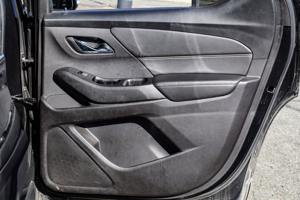 Used 2019 Chevrolet Traverse LT image 41