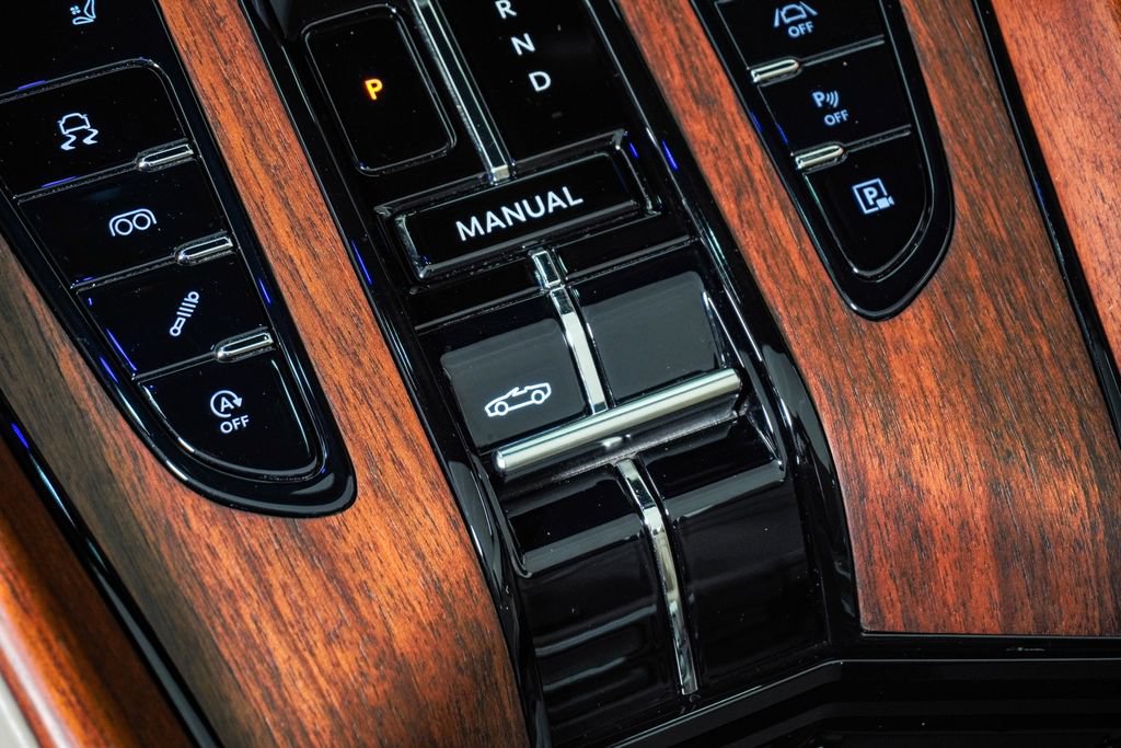 Used 2024 Aston Martin DB12 Convertible RWD image 34