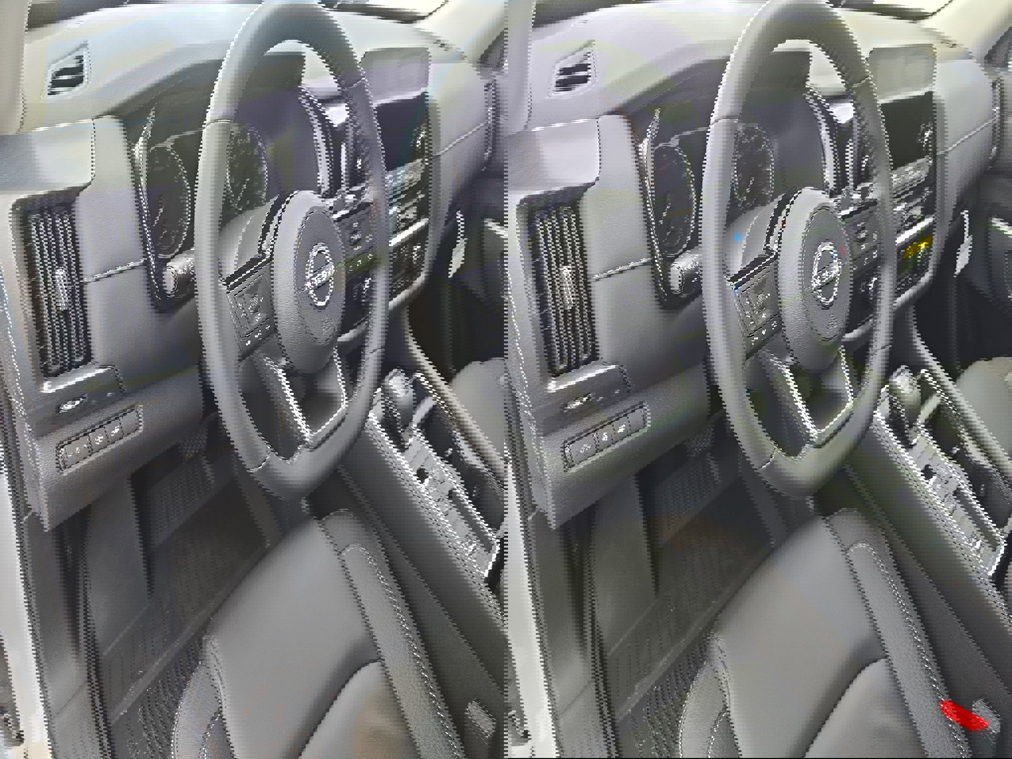 New 2025 Nissan Pathfinder SL image 18