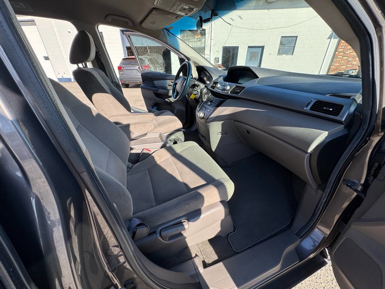 Used 2011 Honda Odyssey EX image 45