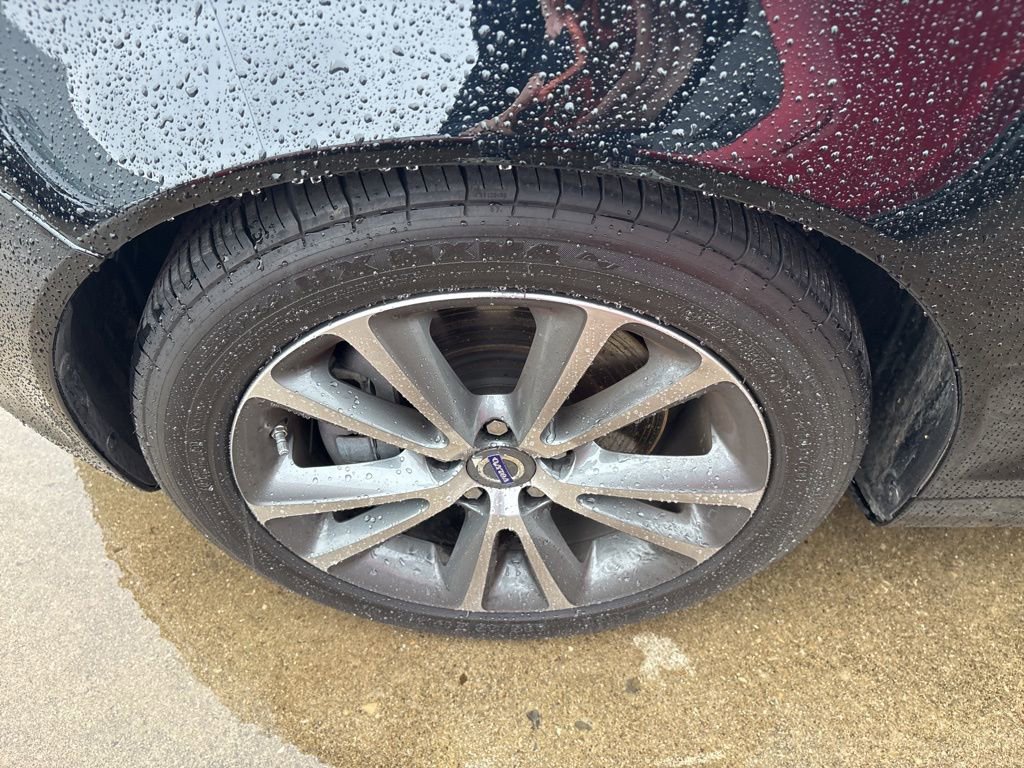 Used 2013 Volvo C70 T5 w/ Climate Pkg FWD image 6