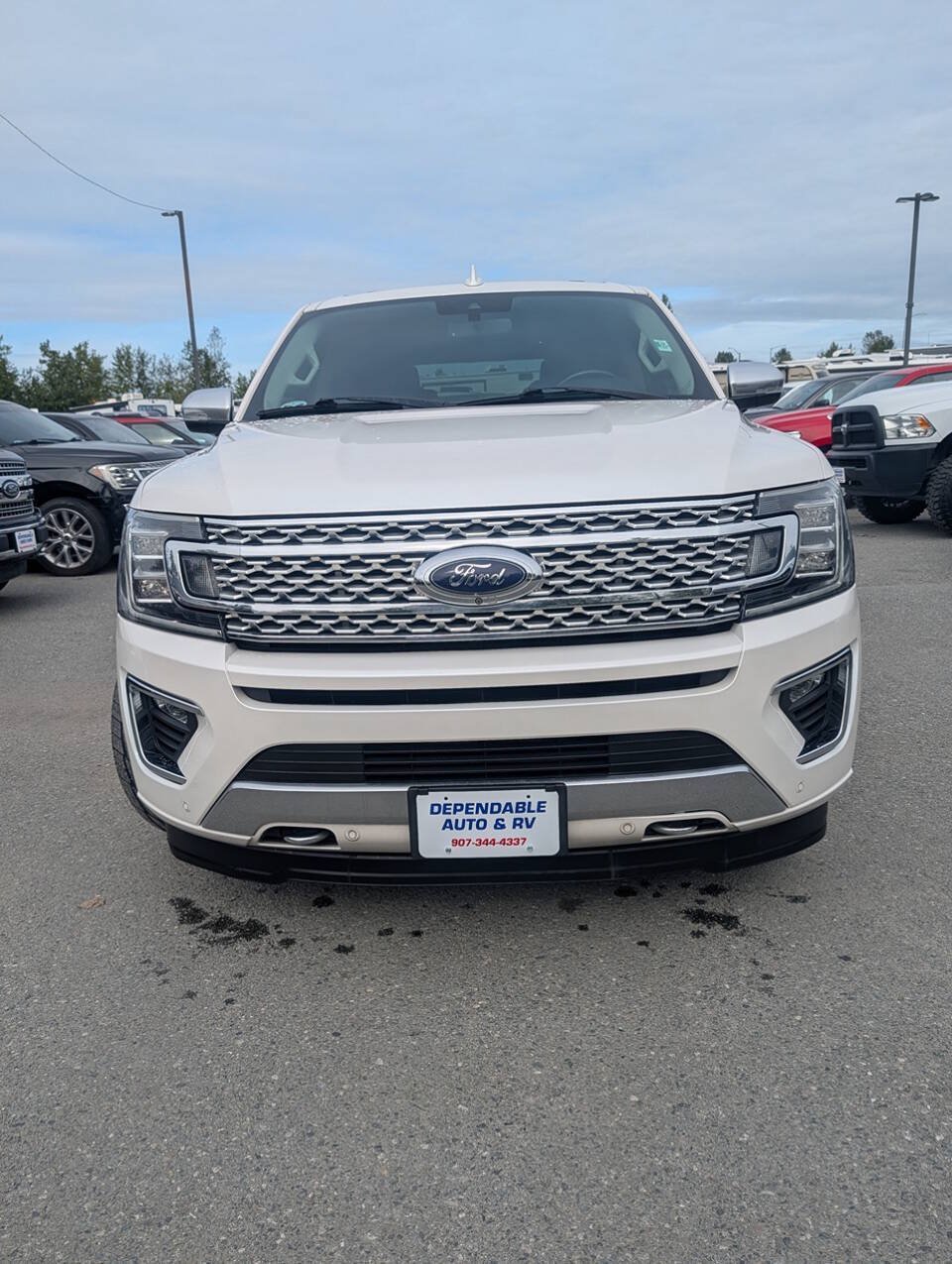 Used 2018 Ford Expedition Platinum AWD/4WD image 9