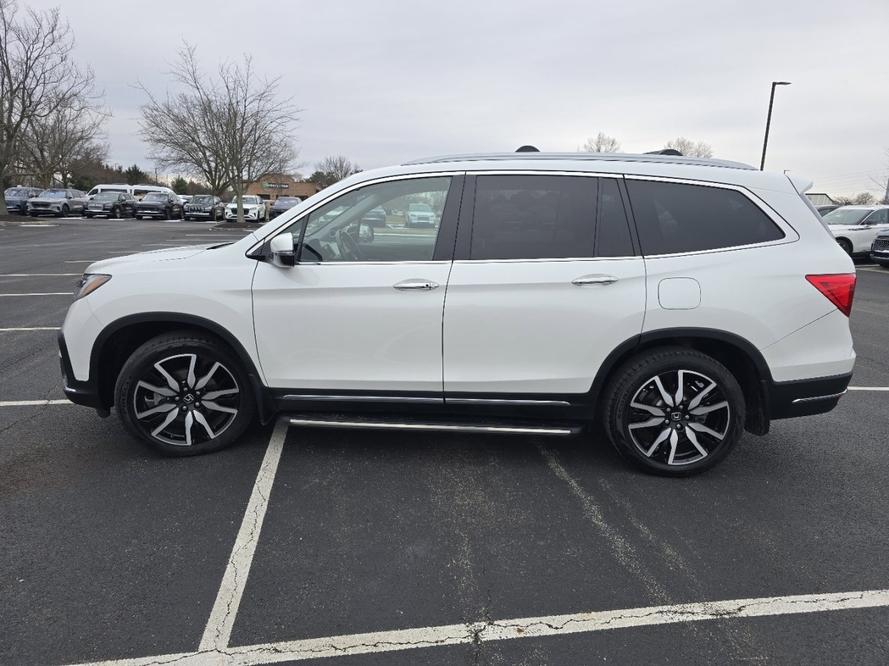 Certified 2020 Honda Pilot Touring image 19