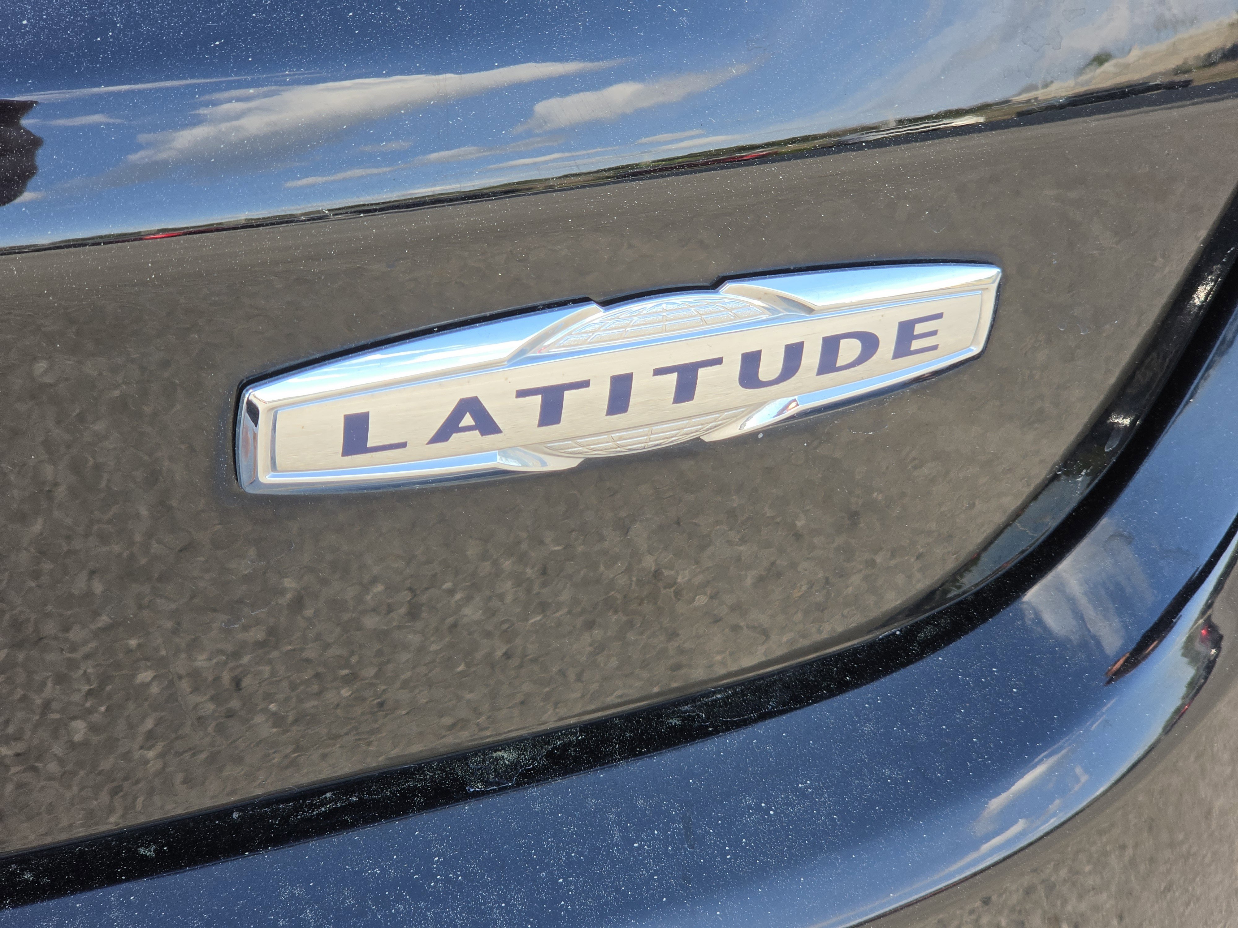 Used 2022 Jeep Compass Latitude AWD/4WD image 5
