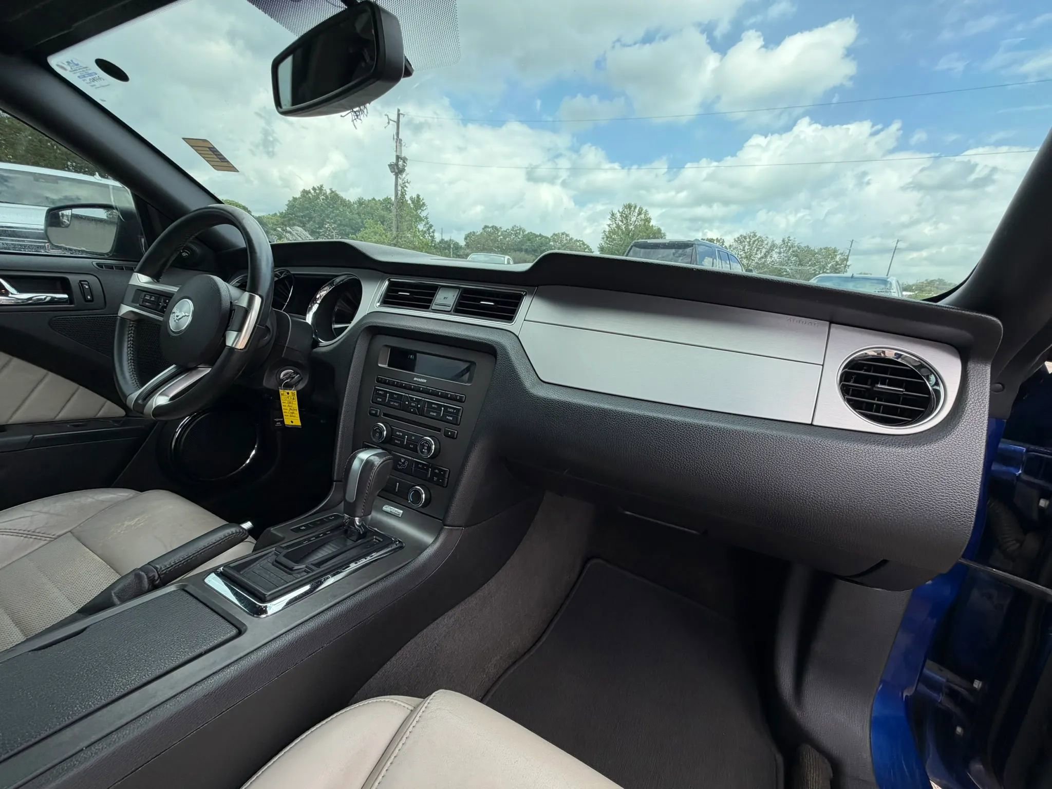 Used 2013 Ford Mustang Premium RWD image 19