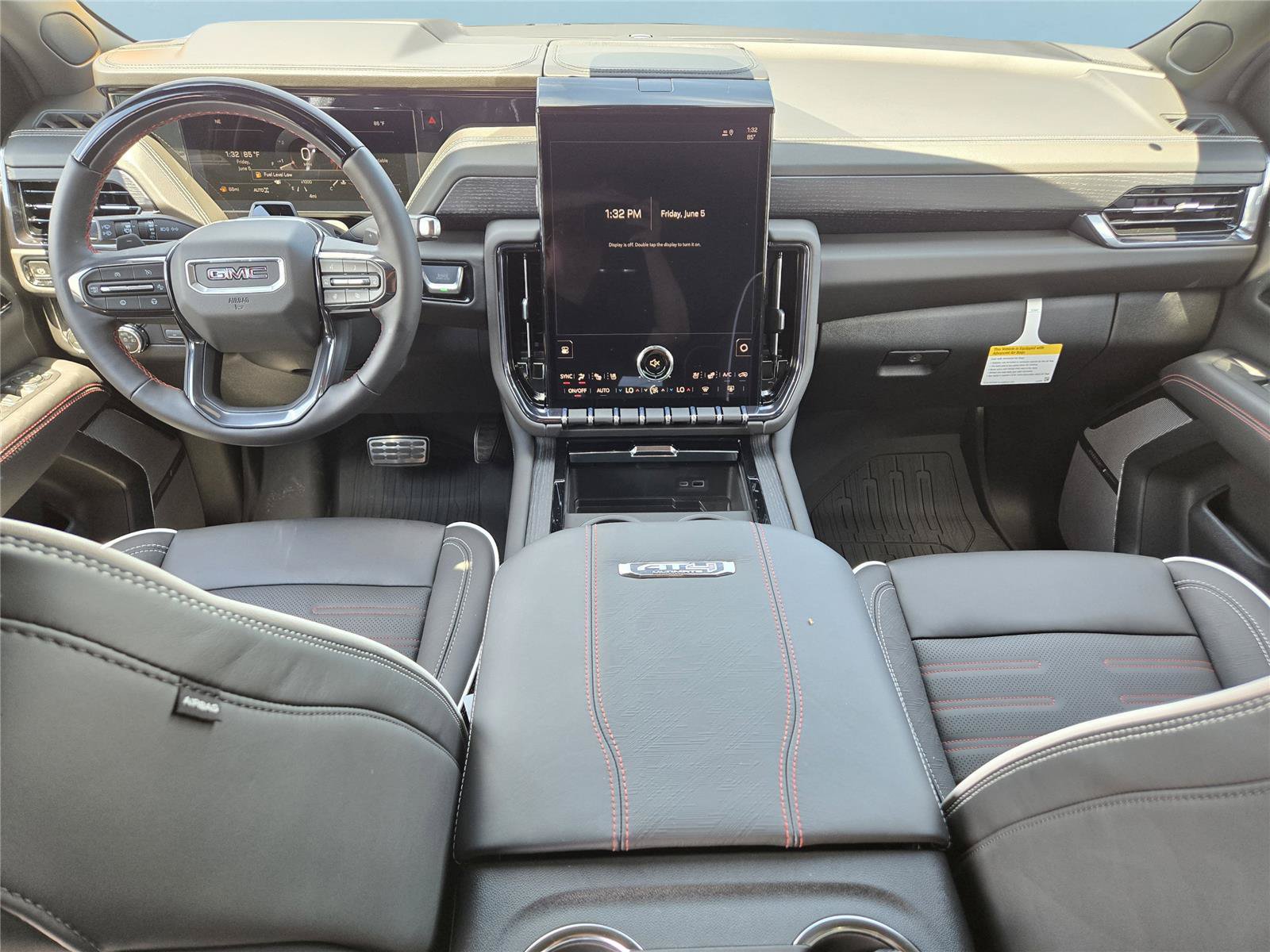New 2026 GMC Yukon AT4 Ultimate w/ LPO, Floor Liner Package AWD/4WD image 22