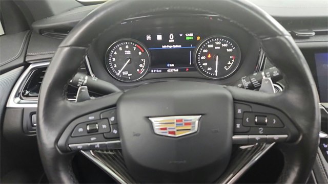 Used 2023 Cadillac XT6 Sport w/ LPO, ONYX Package image 14