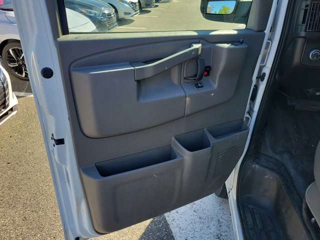 Used 2021 GMC Savana 2500 Work Van w/ Driver Convenience Package image 10