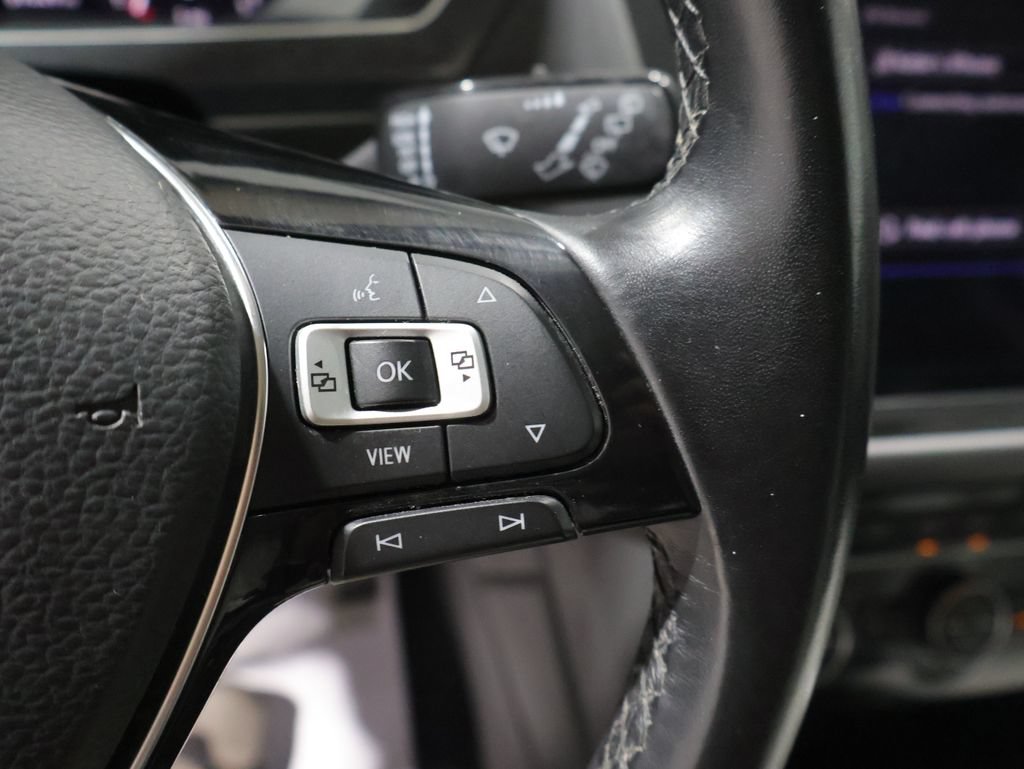 Used 2019 Volkswagen Tiguan SEL AWD/4WD image 35