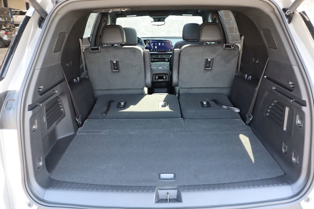 New 2026 Chevrolet Traverse Z71 w/ Enhanced Driving Package AWD/4WD image 41