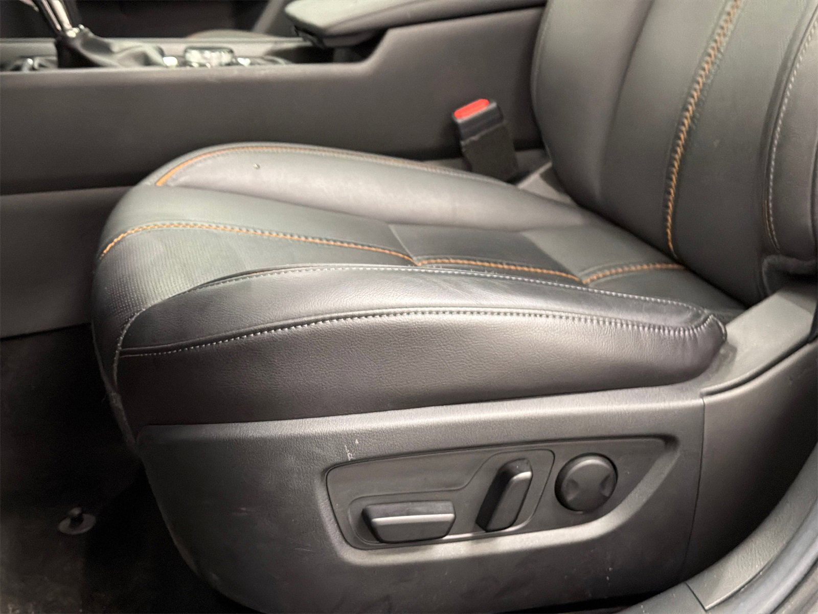 Used 2025 MAZDA CX-50 AWD 2.5 S w/ Premium Plus Pkg image 16