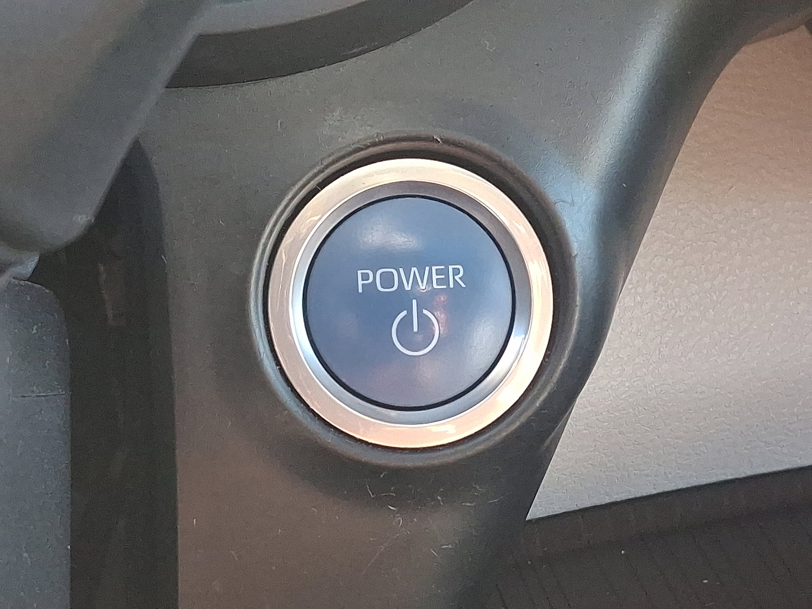 Used 2023 Toyota Sienna XLE image 23