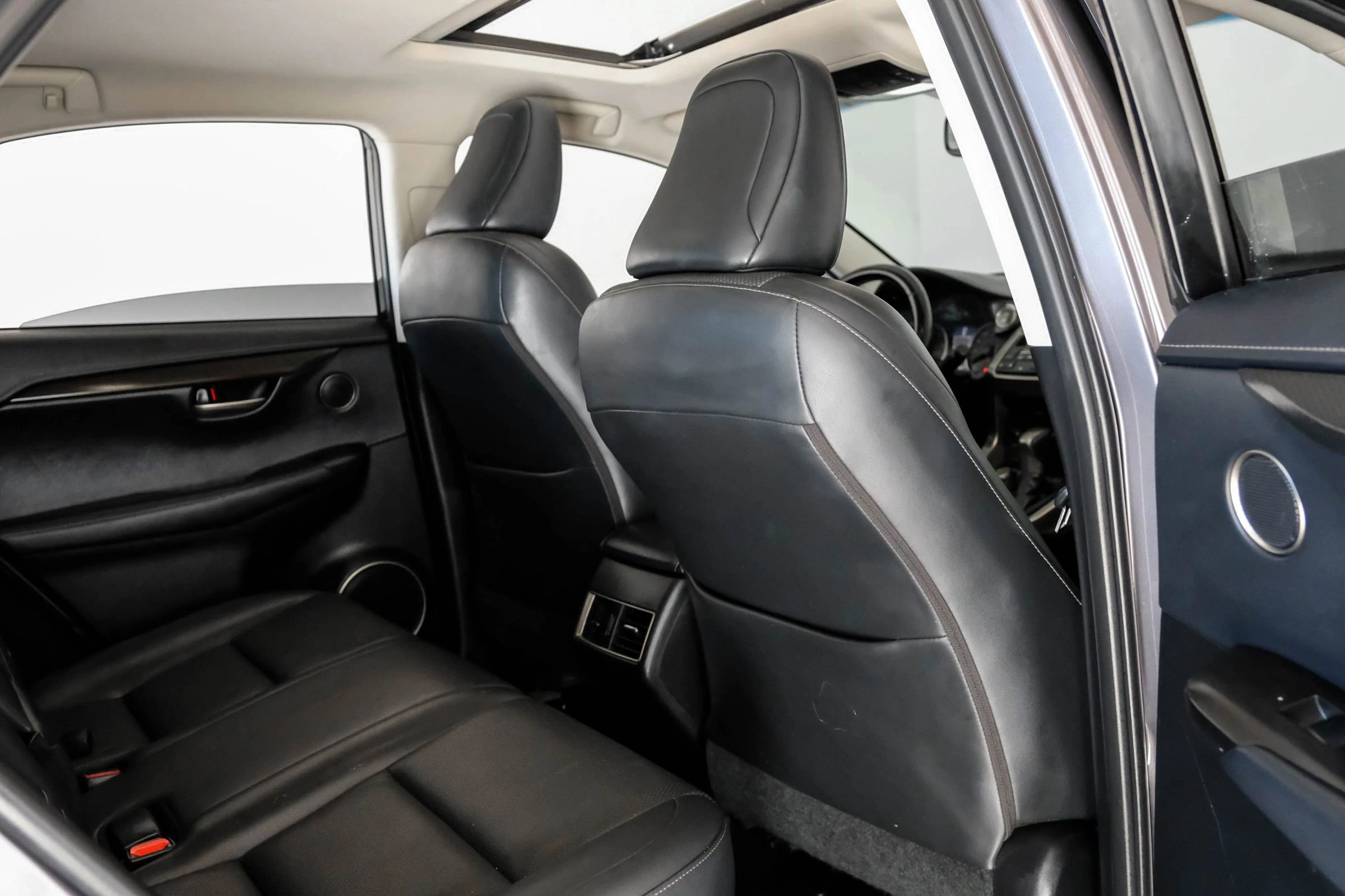 Used 2017 Lexus NX 200t FWD w/ Premium Package image 38